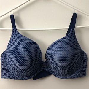 Victoria’s Secret blue perfect shape bra